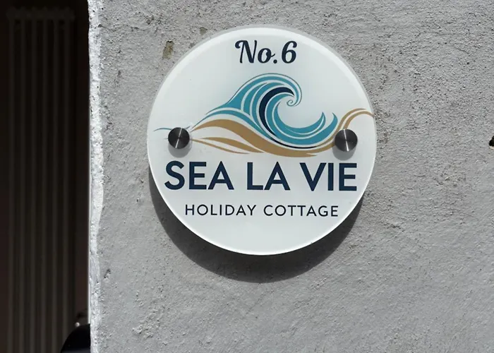 Sea La Vie - 6 St Marys Walk - 2 Bed Old Town Casa de Férias